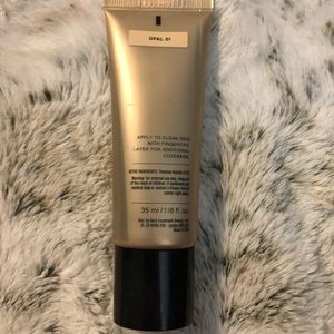 Bareminerals complexion rescue Opal 01